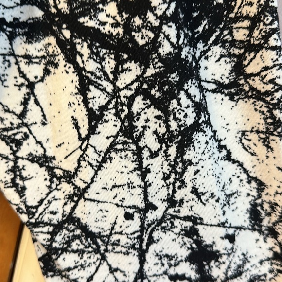 LuLaRoe Erin 2xl HALLOWEEN - Picture 3 of 3